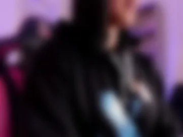 little_maura webcam preview