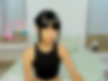 little_yena photo 4