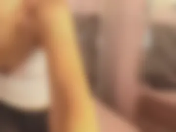 littlee_sweety webcam preview