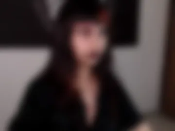 littleluciferrr photo 4