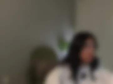littlemiss_kira webcam preview
