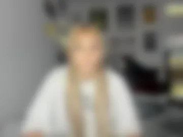 livvywinters photo 7