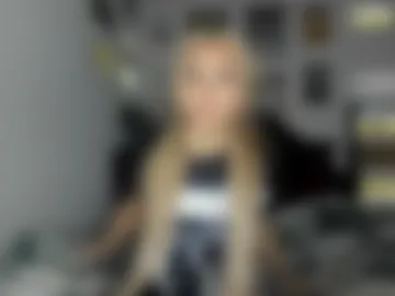 livvywinters photo 6