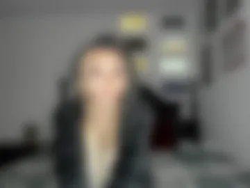 livvywinters photo 2