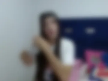 lolabloomx photo 2