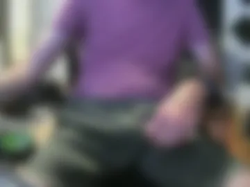 looselycut live webcam preview