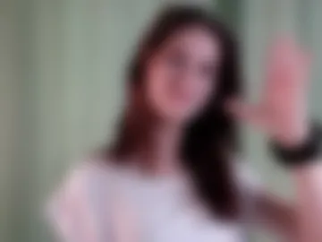 lorainethach webcam preview