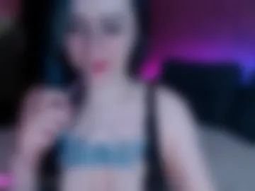 loramoonnn photo 2