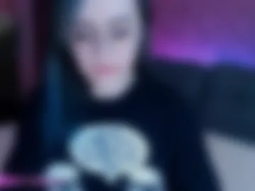 loramoonnn photo 2