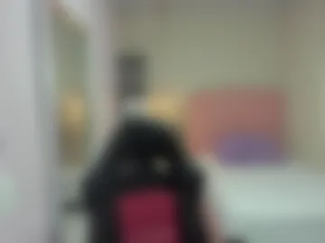 lorelaigiven photo 4