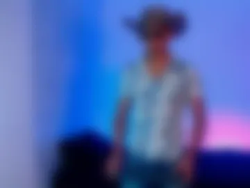 lorian_vikel photo 2