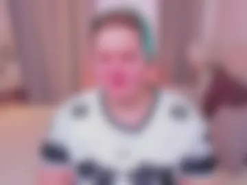 louis_hayes webcam preview