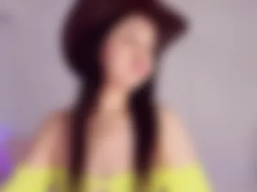 louisakim_ photo 2