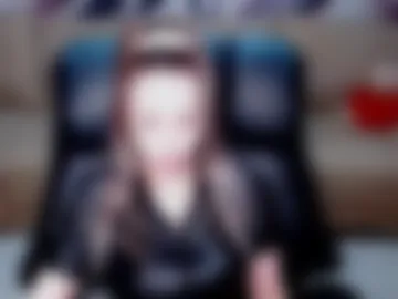 lovellymalina photo 4