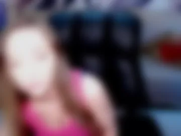lovellymalina photo 7