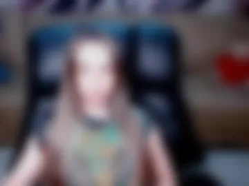 lovellymalina webcam preview