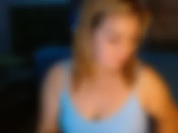 lovely_amara live webcam preview