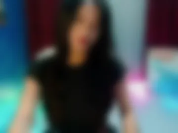 lovelypetite143 photo 3