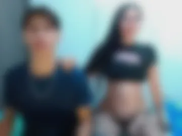 lovers_clover_x webcam preview