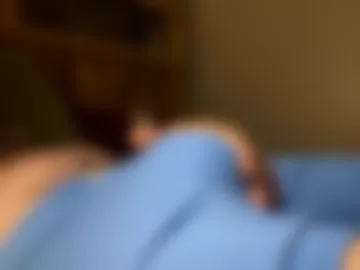 loves2obeyher live webcam preview
