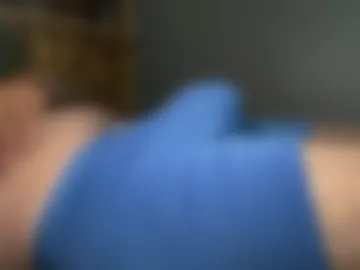loves2obeyher live webcam preview