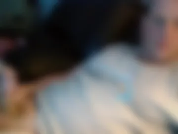 lovetocum37 live webcam preview