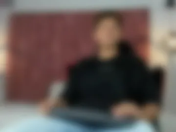 lucas_tease photo 2
