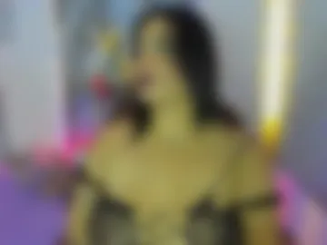 luciana_ramirez__ photo 2