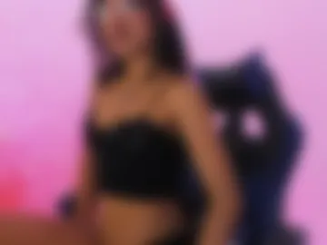 lucie_petite photo 2