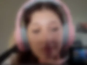 lucillelahrman webcam preview