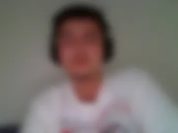 lucrativebong live webcam preview