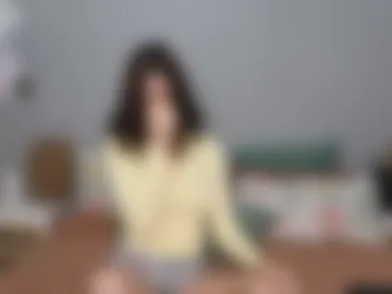lucy1990xxx photo 3