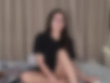 lucynuty webcam preview