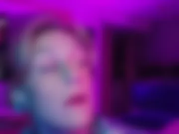 lucyvybes_and_gogert photo 2