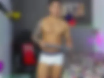 luigi_hot_ photo 2