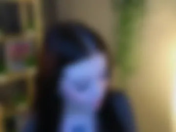 luisaperelle webcam preview