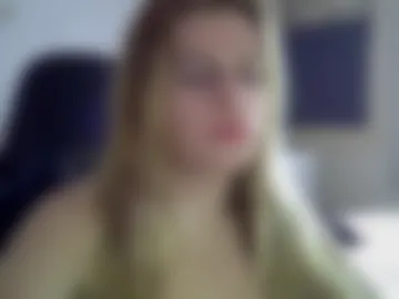 luizacandy webcam preview