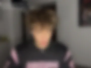 lukedesirable webcam preview