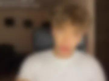 lukedesirable webcam preview