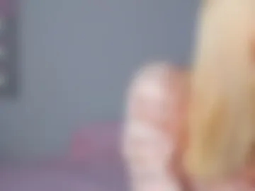 lulatiny live webcam preview