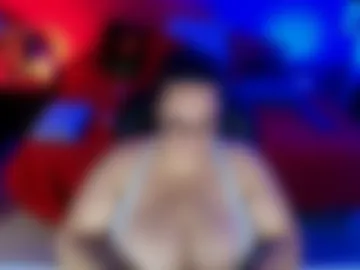 lulubigtitts photo 6