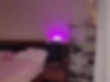 luna__bloom webcam preview