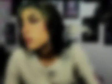 luna_lunatic_black webcam preview