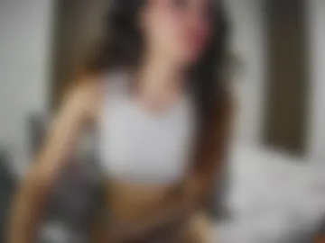 luna_valmont06 live webcam preview