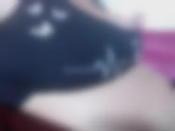 lunaa_milk live webcam preview