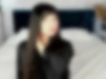 lunara_aura webcam preview