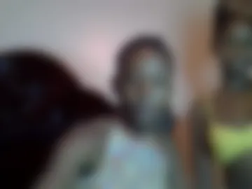 lutino_lovebirds photo 2