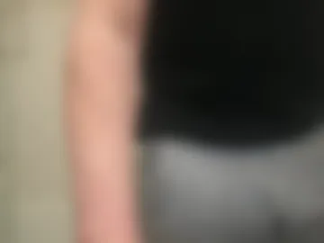 lvguynextdoor440656 photo 7