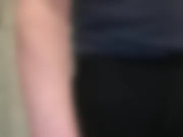 lvguynextdoor440656 photo 2