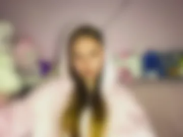madelainesperoni photo 2
